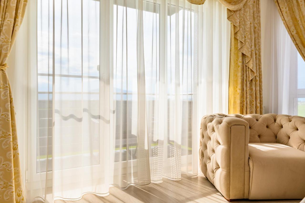 Luxury Apartment Avantgarden 3 Brasov Exterior photo