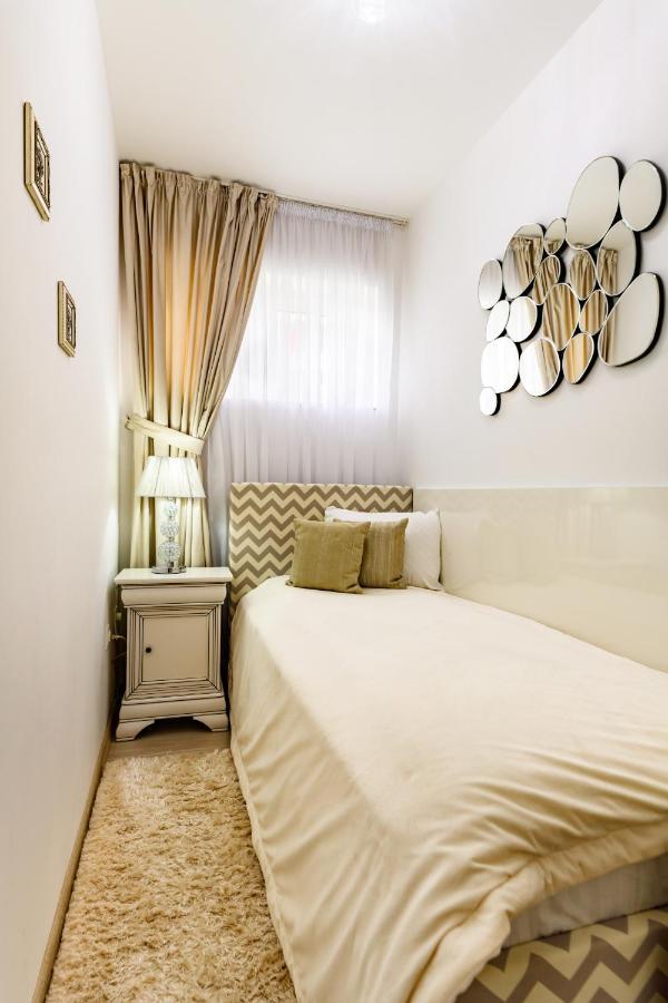 Luxury Apartment Avantgarden 3 Brasov Exterior photo